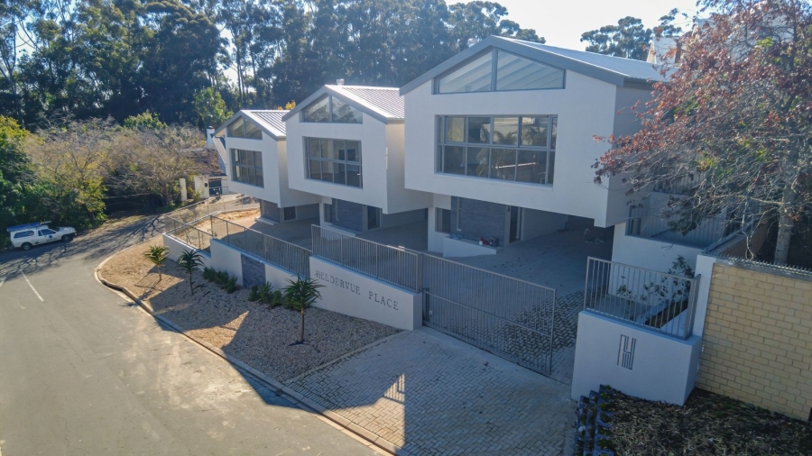 3 Bedroom Property for Sale in Heldervue Western Cape
